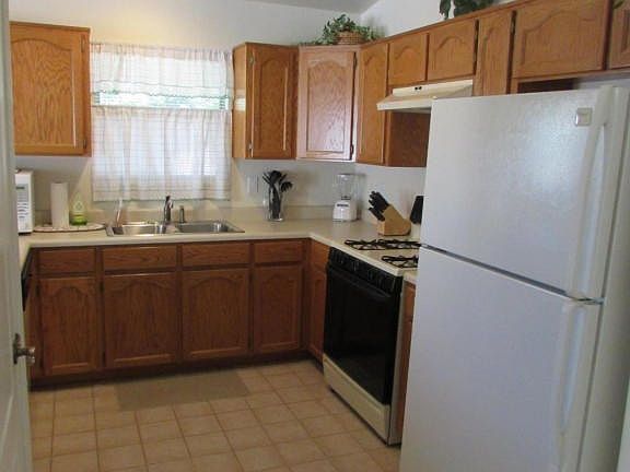 3rd image of 1746 W Corte Del Calvo