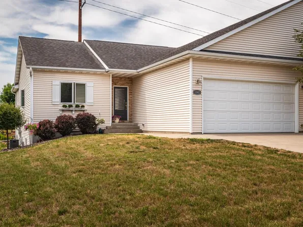 1102 Rolling Oaks DRIVE, Onalaska, WI 54650