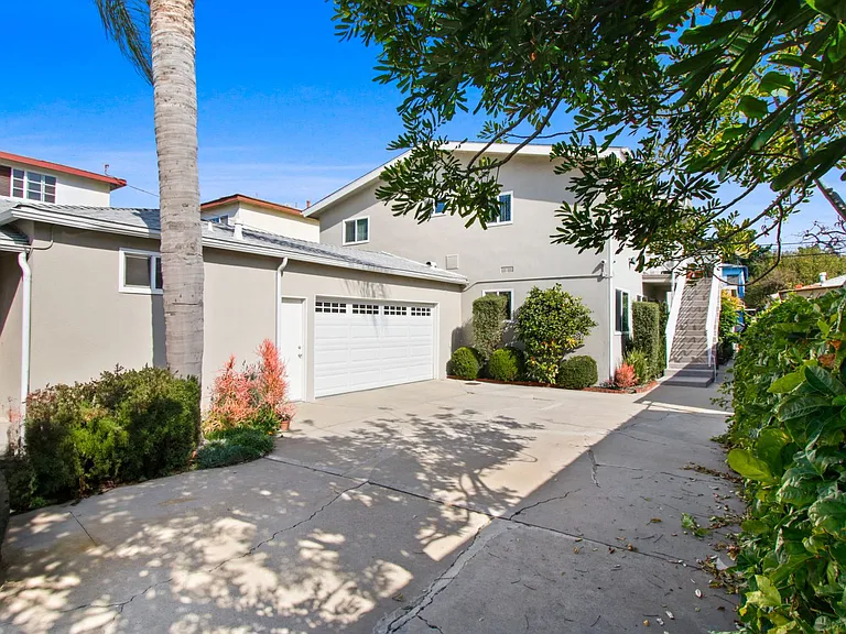 1531 Harvard St in Santa Monica - steps to Water Garden and SM Blvd! — Photo 17