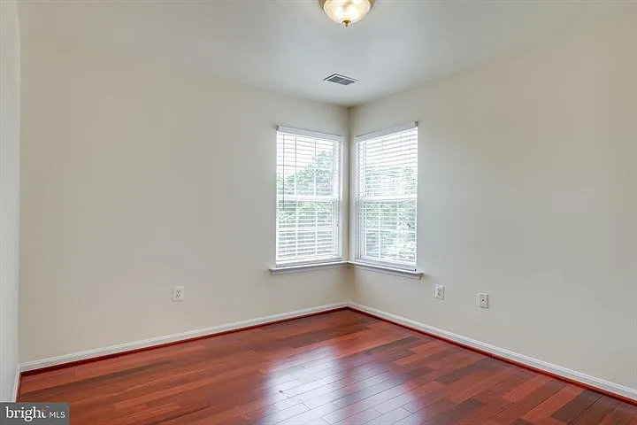 6805 Hollow Glen Ct — Photo 19