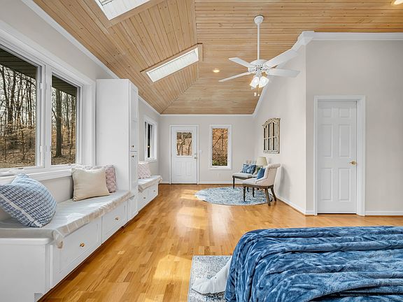 23rd image of this home