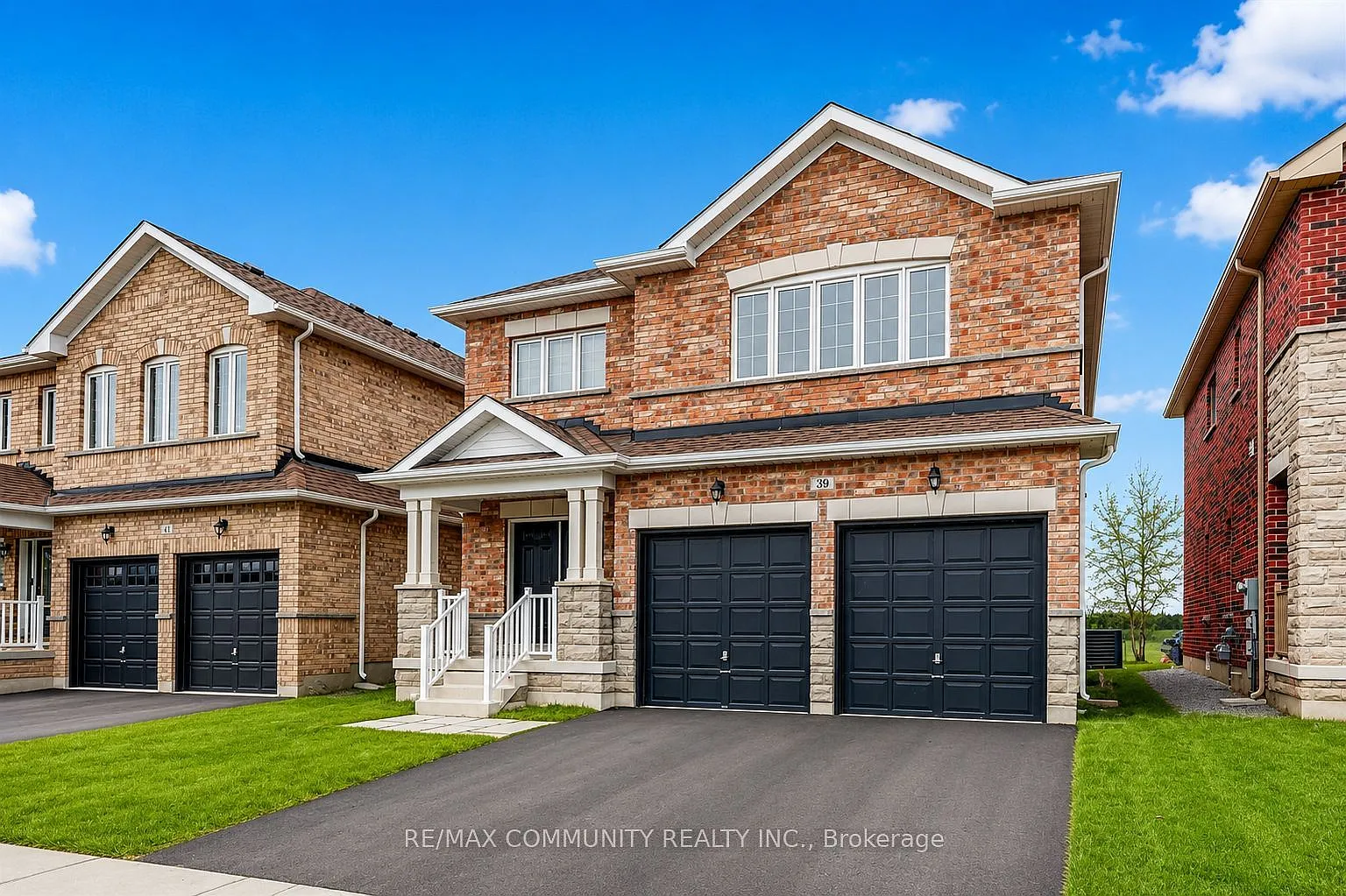 5 bed, $2,900 — Photo 2