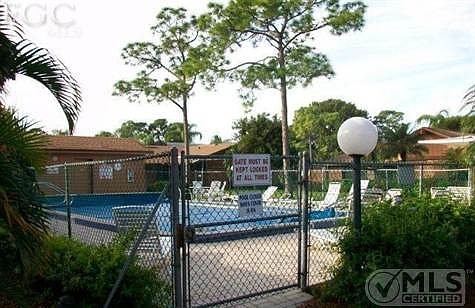 2nd image of 5650 Foxlake Dr