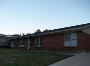 904 Glenda Dr, Longview, TX 75602
