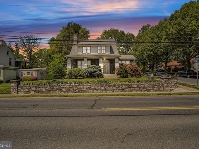 2700 Market St, Camp Hill, PA, 17011