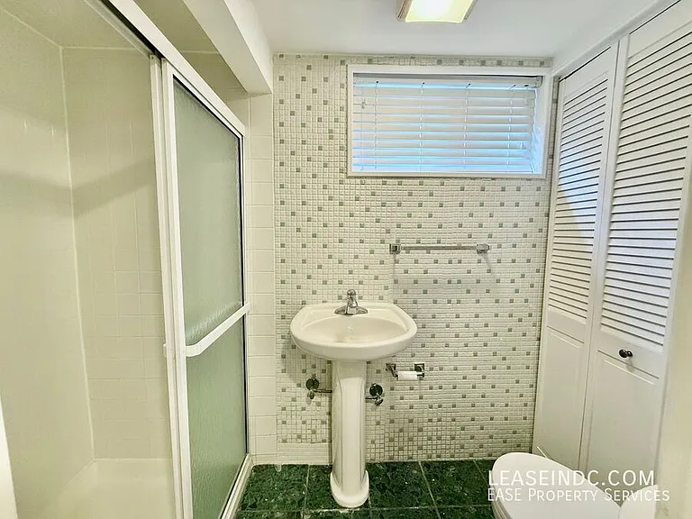 1941 39th St NW — Photo 27