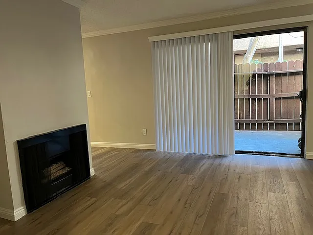 Etiwanda Apartments — Photo 2