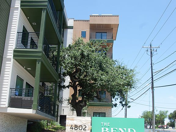 Entry on South Congress Avenue.