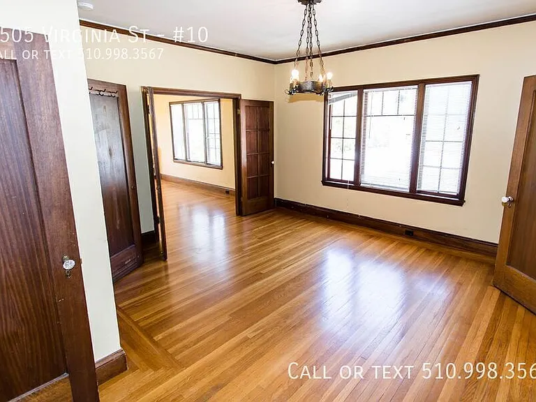 2505 Virginia St #10 — Photo 14