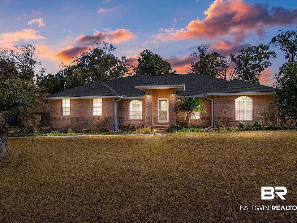 1st image of 10690 Magnolia Ln