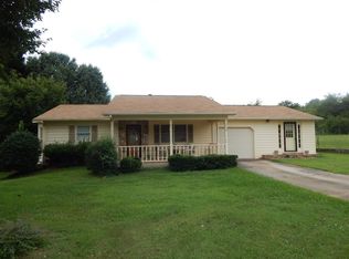 141 Tuxedo Ct, Forest City, NC 28043