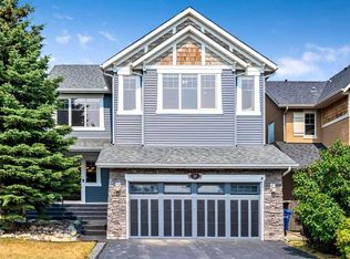 115 S Coopers Hl SW, Airdrie, AB T4B 3L7