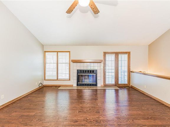 5th image of 710 Foxfire Ln
