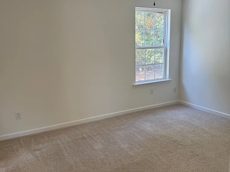 4644 Liberty Square Dr — Photo 2