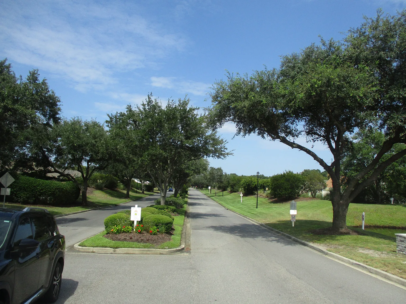 4 bed, 2200 sqft, $2,300 — Photo 2