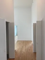 Rented by R New York