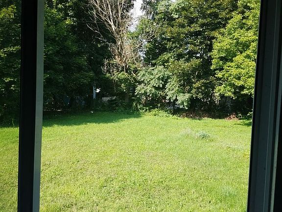 3rd image of 1321 1323 Lake St 1323 Lake St