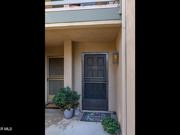 2nd image of 200 Oak Leaf Dr #102
