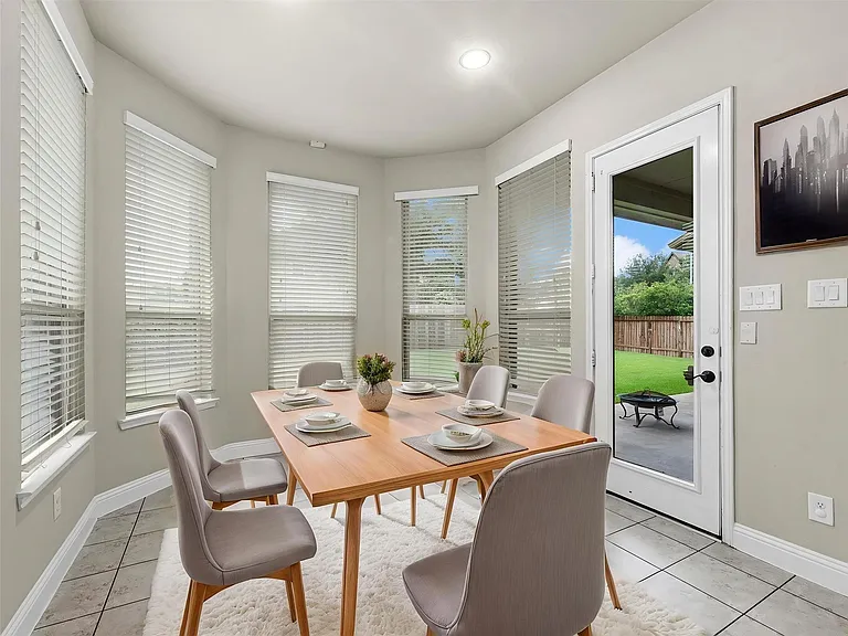 15819 Graham Spring Ln — Photo 7