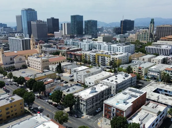 2809 W 8th St, Los Angeles, CA 90005