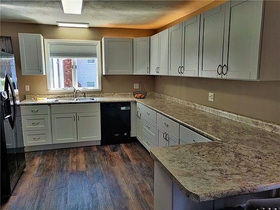 5th image of 1019 Villa Sites Ave