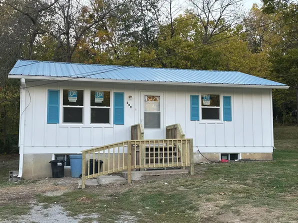 209 S Lincoln Ave, Marshall, MO 65340