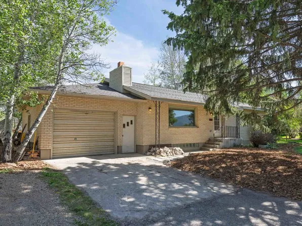 267 Fremont Ave, Driggs, ID 83422