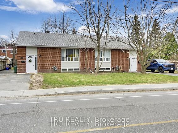 4th image of 2430 Iris St #2428