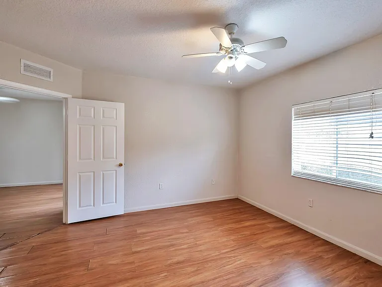1103 Golden Lakes Blvd #1013 — Photo 24
