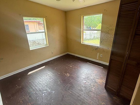 5th image of 4207 HOMER Road E