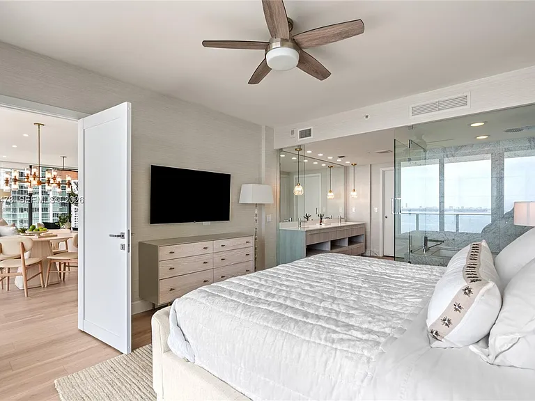 3131 NE 7th Ave #2101 — Photo 30
