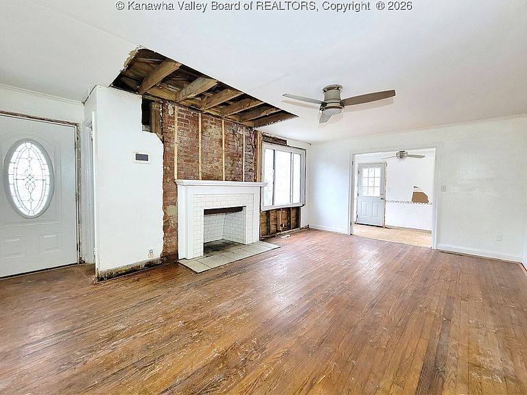 Listing photo 3