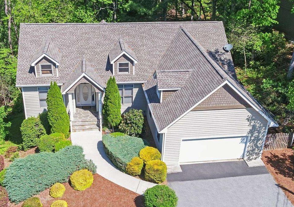 1st image of 52 Breton Highlands Ct
