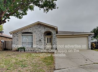 7929 Gardengate Ln, Fort Worth, TX 76137