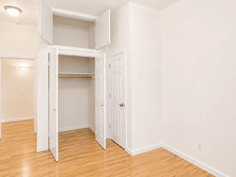 210 W 94th St #4E — Photo 17