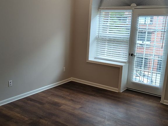 4th image of 73 Adams St APT A