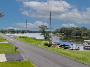 511 Holiday Dam Rd, Edwardsville, IL 62025