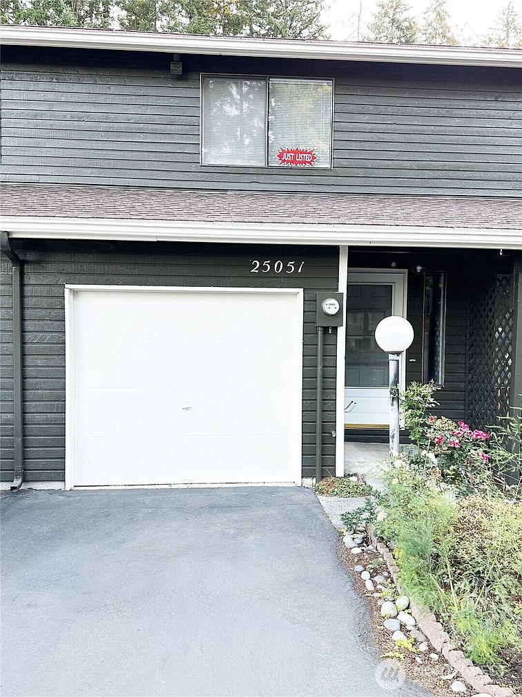 1st image of 25051 144th PL SE Kent WA 98042