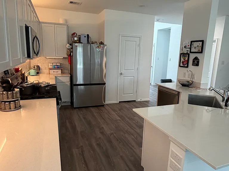 9454 Brookwood Bend Dr — Photo 11