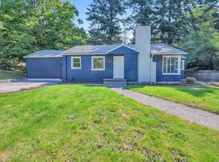 9710 S Corbett Ln, Portland, OR 97219