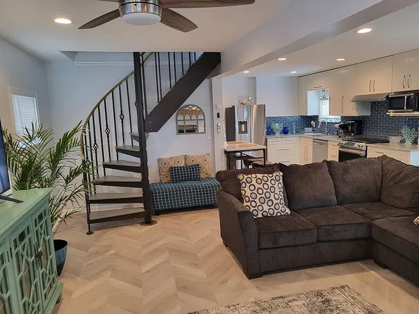 17 Lake Saint Claire Dr, Little Egg Harbor, NJ 08087