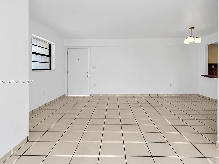 3945 SW 89th Ave #201 — Photo 5