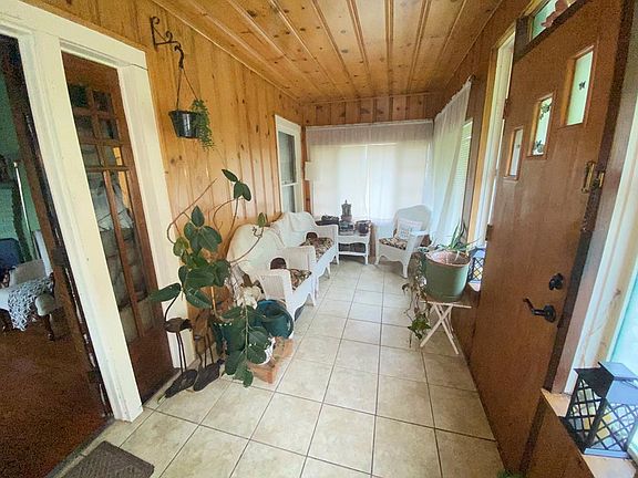 2nd image of 60 Warm Hollow Rd
