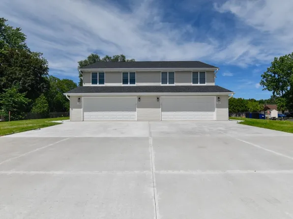 735 Hoffman Rd, Green Bay, WI 54301
