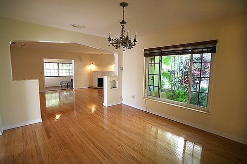 5th image of 301 NE 98th St