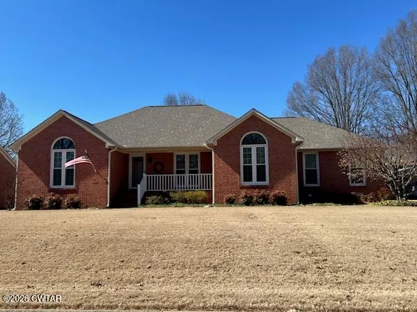 1021 Eastview Dr, Humboldt, TN 38343