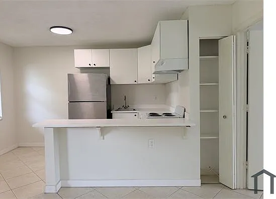 5174 NE 6th Ave #526 — Photo 2