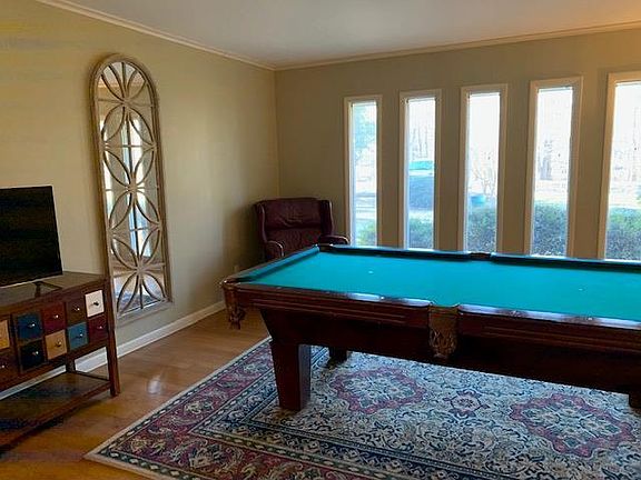 3rd image of 2032 Lakeside Dr