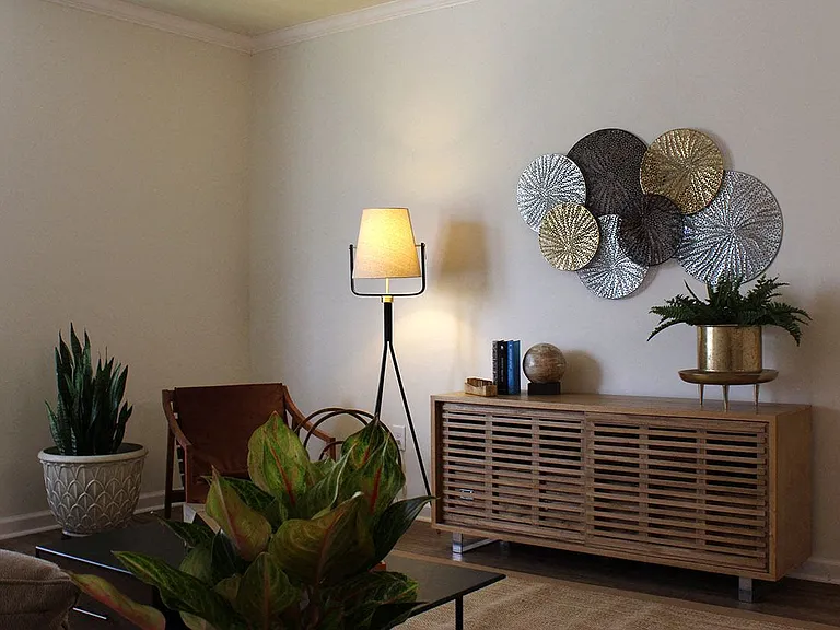 Camden Lake Apts — Photo 9