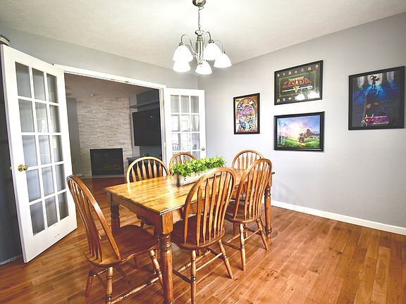 4th image of 31 Breckenwood Ct